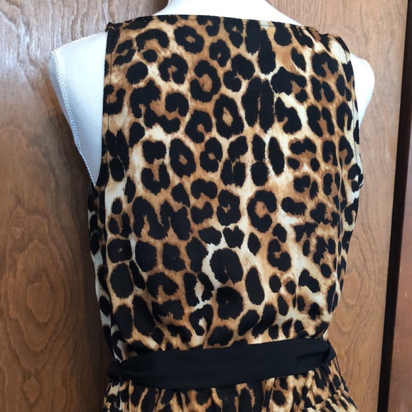 Lightweight cheetah-print dress. Sleeveless, like new, size M. Great condition. - Picture 6 of 6